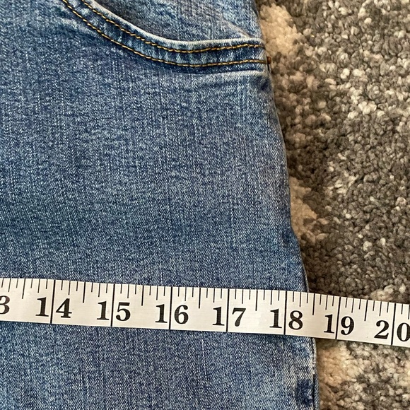 Levi’s Vintage 550 Relaxed Bootcut Womens Jeans - Picture 11 of 13